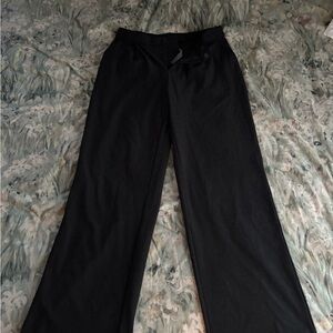 Vuori elevation trouser black new without tags size medium